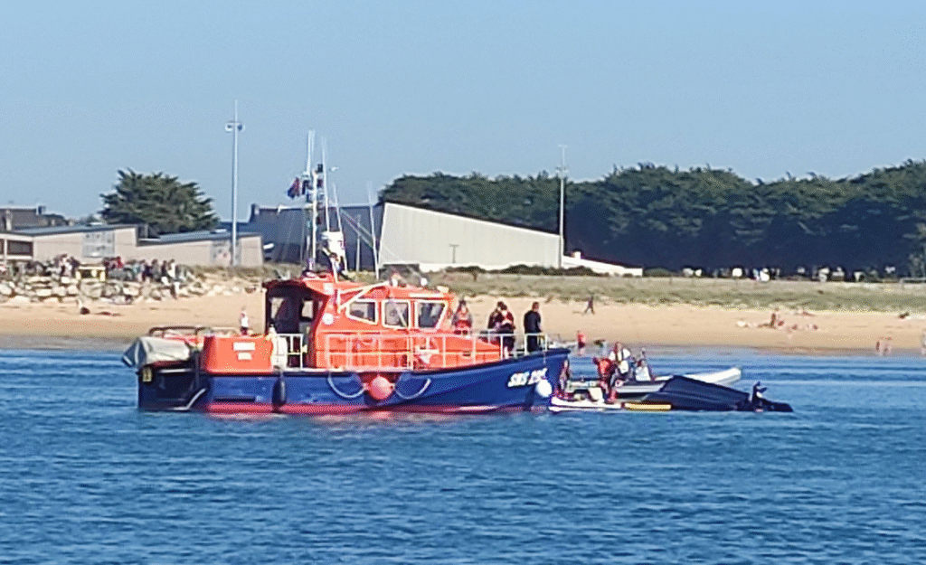 ÉTEL (Morbihan), 8 avril 2026 Intervention de la SNSM d’Étel : deux personnes secourues après le retournement d’un semi‑rigide