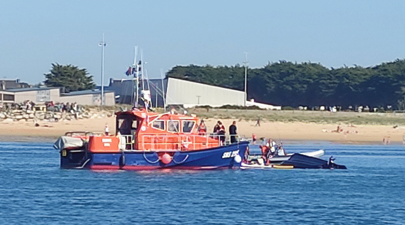 ÉTEL (Morbihan), 8 avril 2026 Intervention de la SNSM d’Étel : deux personnes secourues après le retournement d’un semi‑rigide